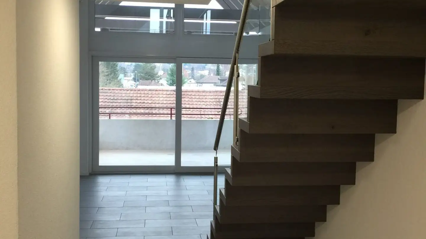 Dachgeschosswohnung mieten - Wangenstrasse 74, 3360 Herzogenbuchsee