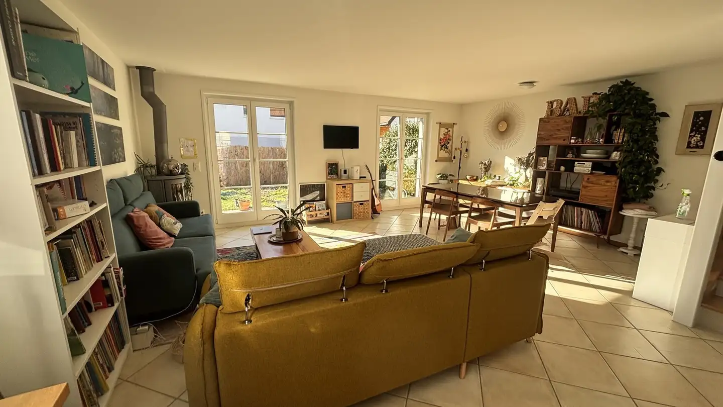 Casa singola in affitto - 1184 Luins