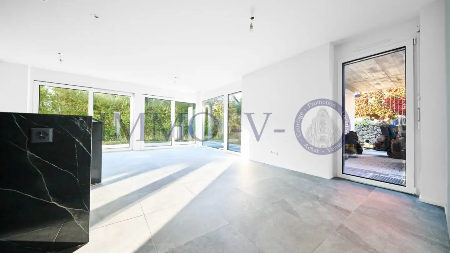 Row house for rent - 1012 Lausanne - Photo 3