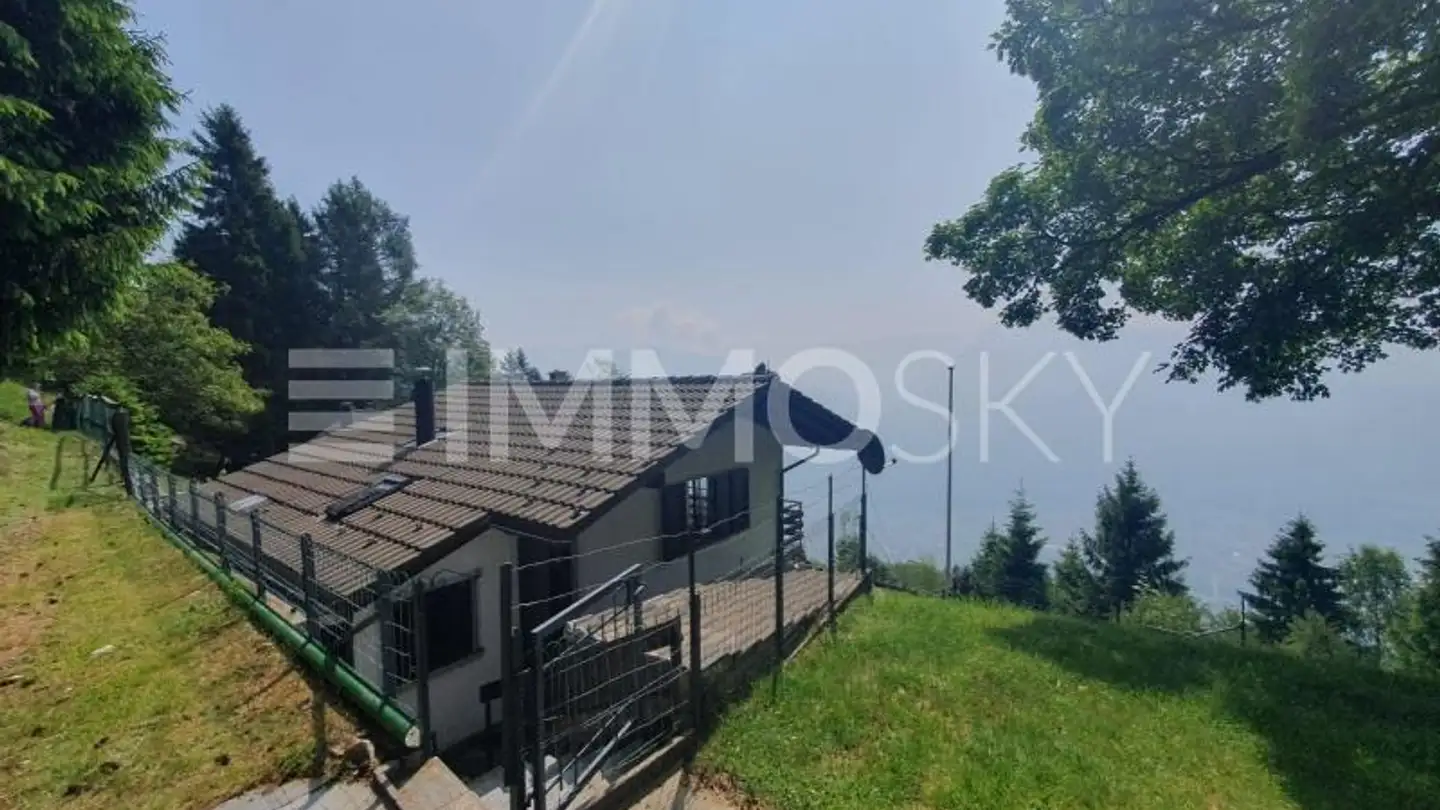 Casa singola in vendita - 6513 Monte Carasso