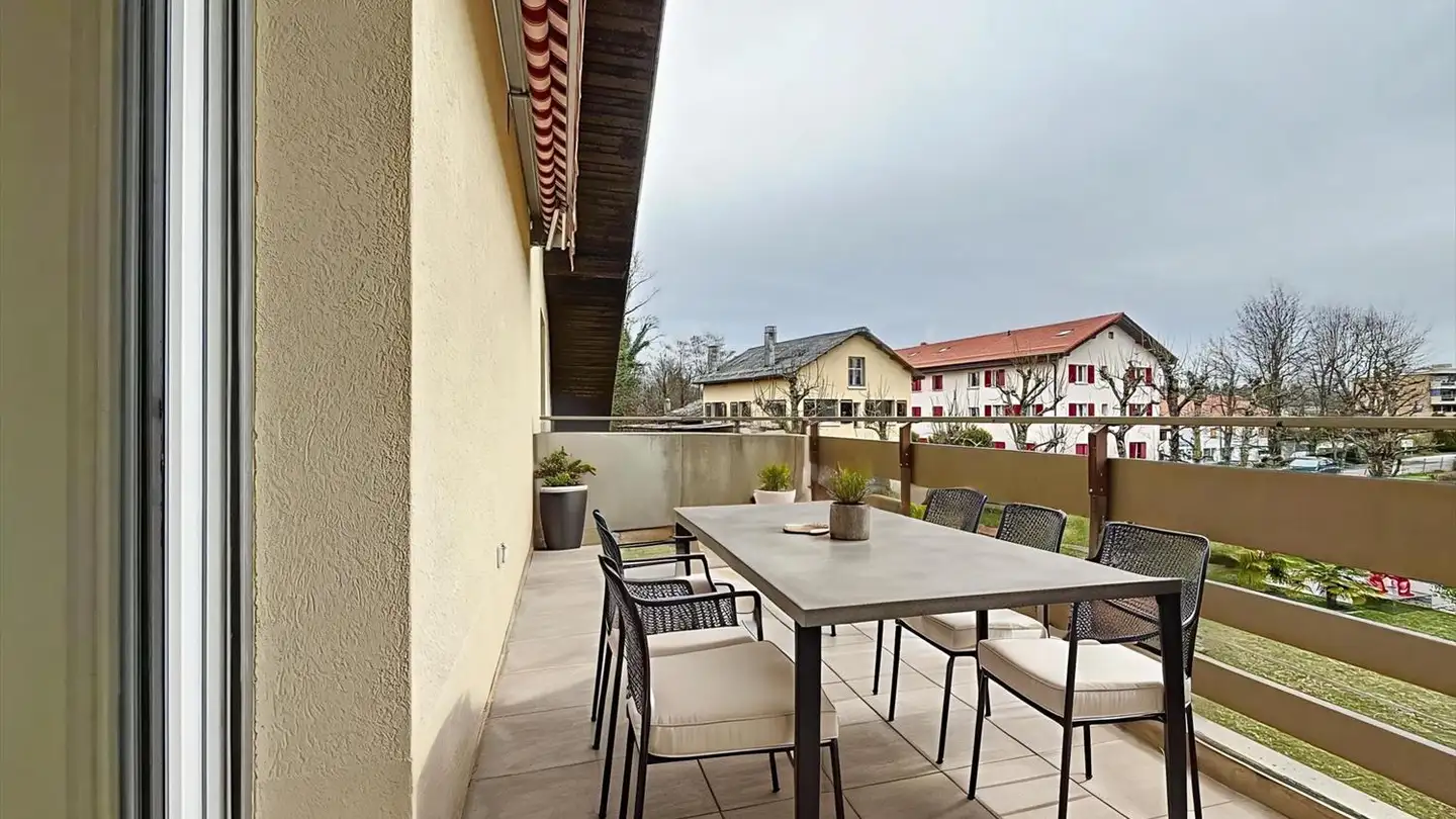Dachgeschosswohnung mieten - Chemin de la Combe 8, 1131 Tolochenaz