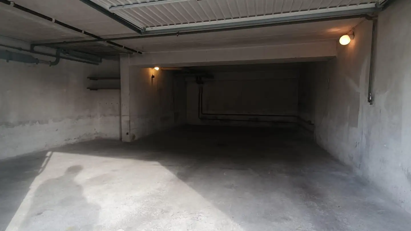 Einzelgarage mieten - Schürgistrasse 54, 8051 Zürich - Foto 2