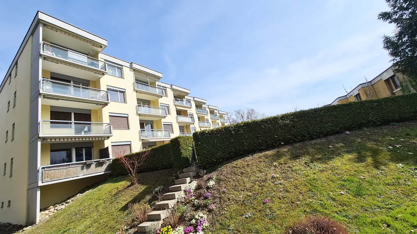 Apartment for rent - Adlibogenstrasse 17, 8155 Niederhasli - Photo 2