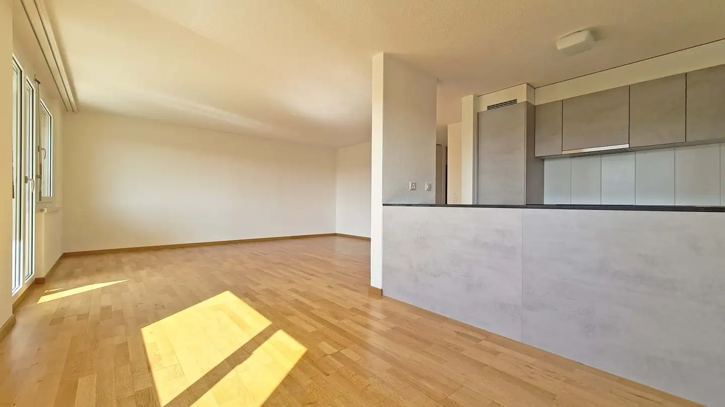 Apartment for rent - Adlibogenstrasse 17, 8155 Niederhasli - Photo 4