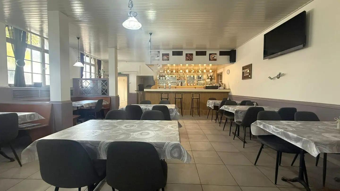 Restaurant for rent - Rue Sans Souci 3, 2610 St-Imier - Photo 2