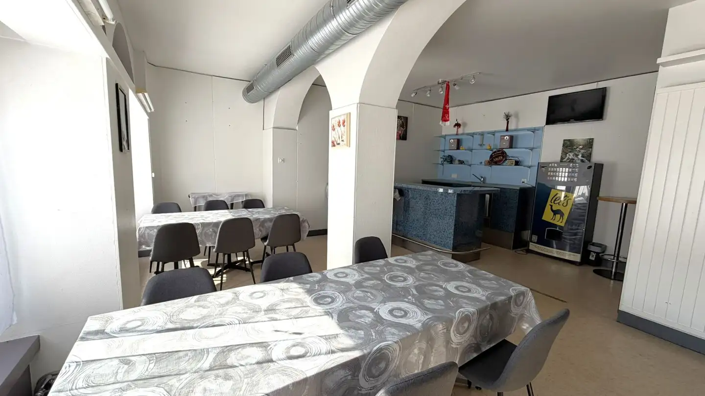 Restaurant for rent - Rue Sans Souci 3, 2610 St-Imier - Photo 3