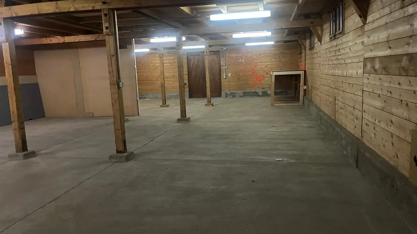 Gewerbe mieten - Gulmstrasse 2, 6315 Oberägeri