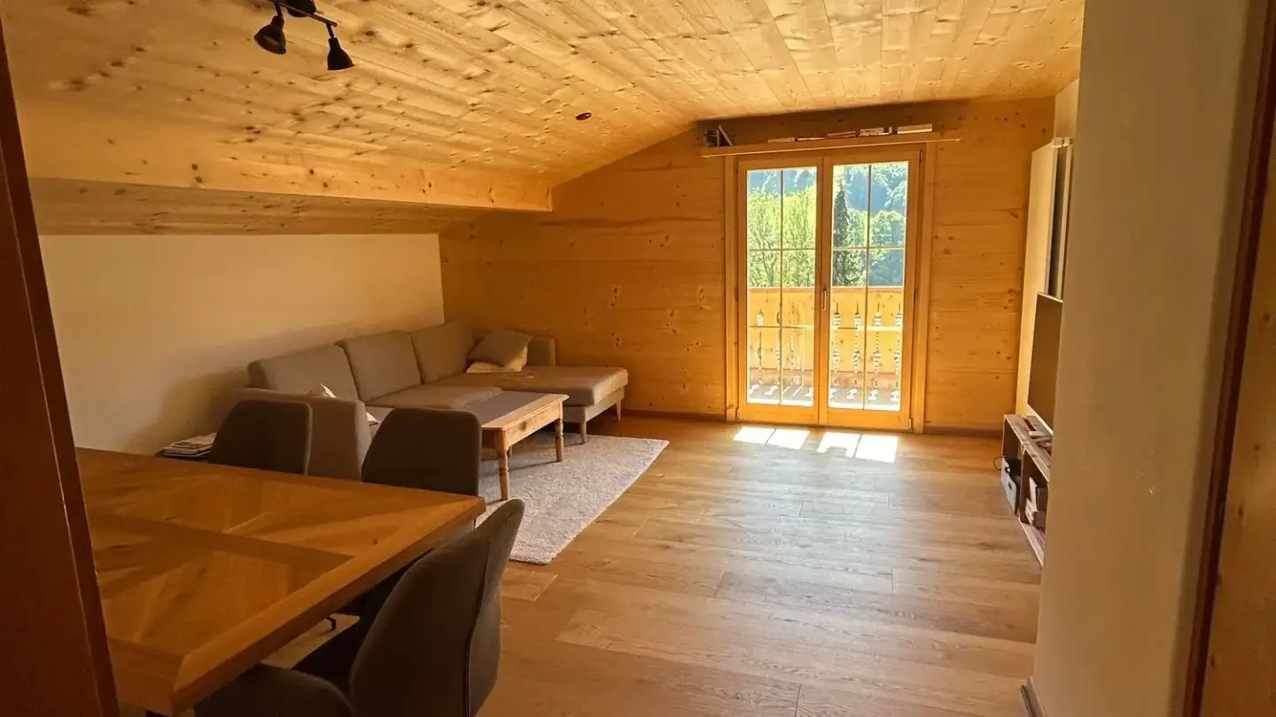 Attique à louer - Gruobastrasse 1, 7249 Serneus - Photo 2
