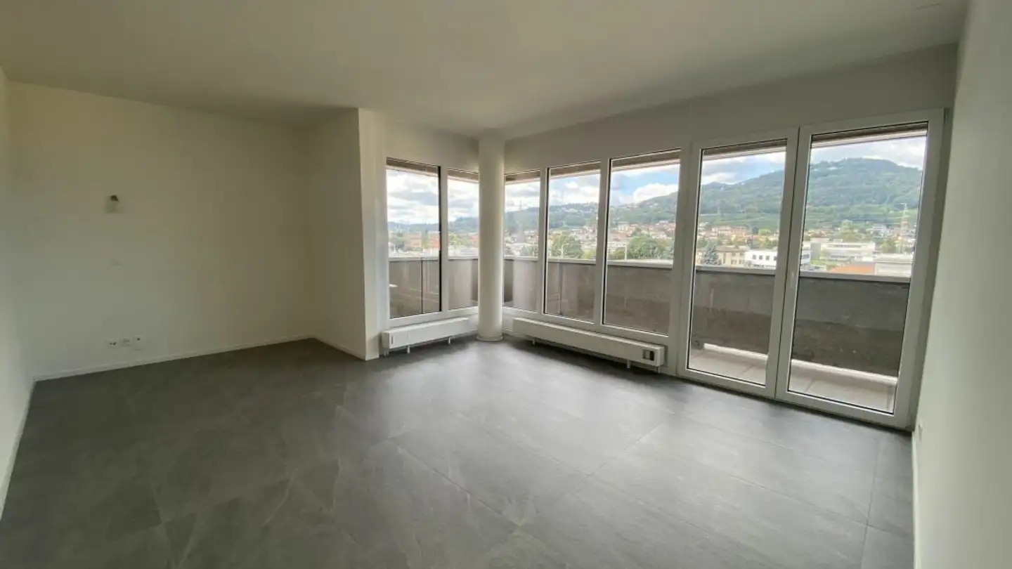 Spazio ufficio in affitto - Via Giuseppe Motta 2, 6850 Mendrisio