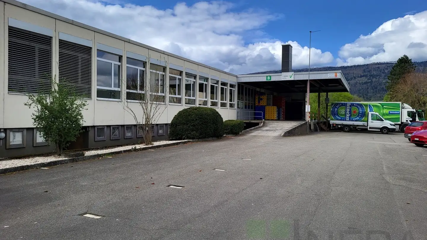 Shop for rent - Route De La Communance 26, 2800 Delémont
