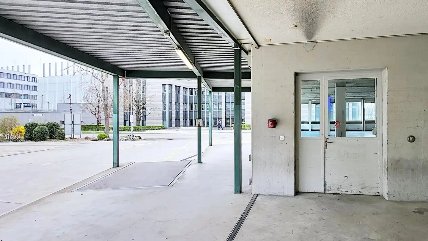 Mixed-use building for rent - Europa-Strasse 31, 8152 Glattbrugg