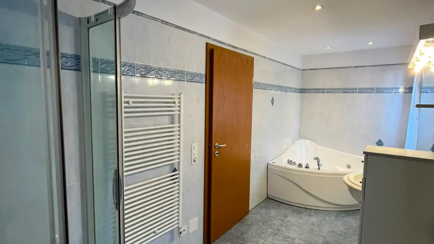 Appartement à louer - 6807 Taverne - Photo 3