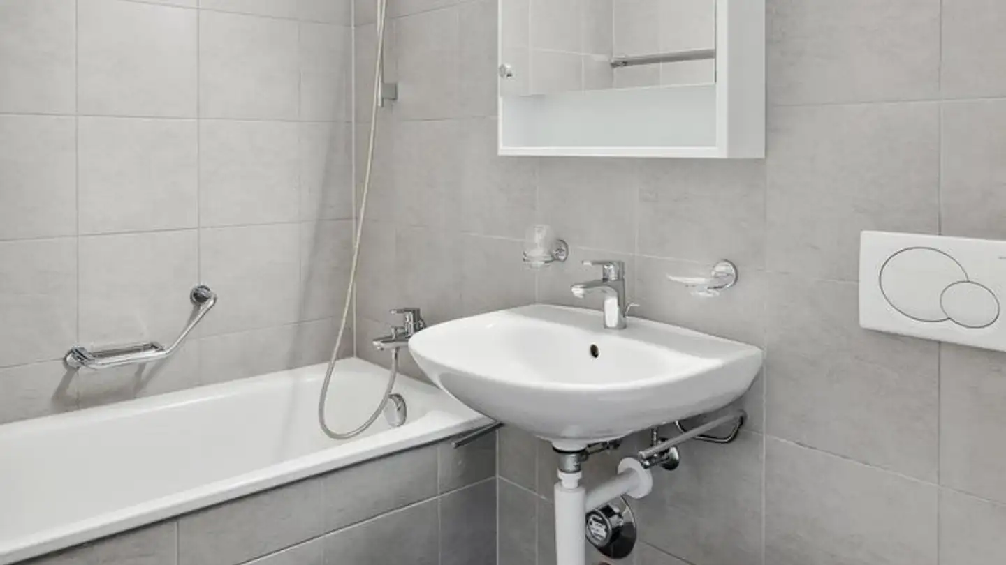 Appartement à louer - Avenue Pierre-De-Savoie 66, 1400 Yverdon-les-Bains - Photo 2