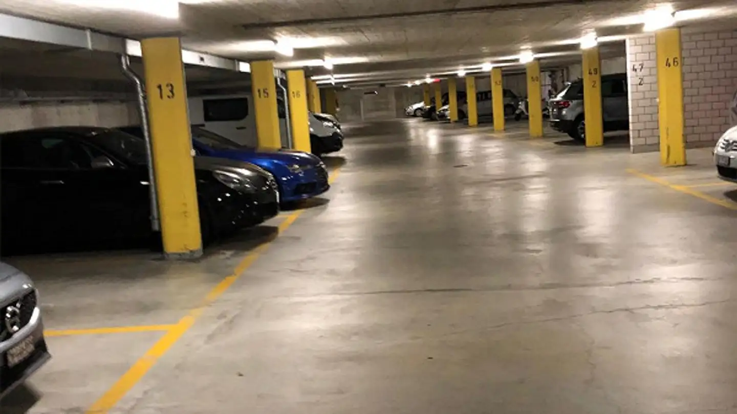 Place de parking souterraine à louer - 9565 Oppikon - Photo 2