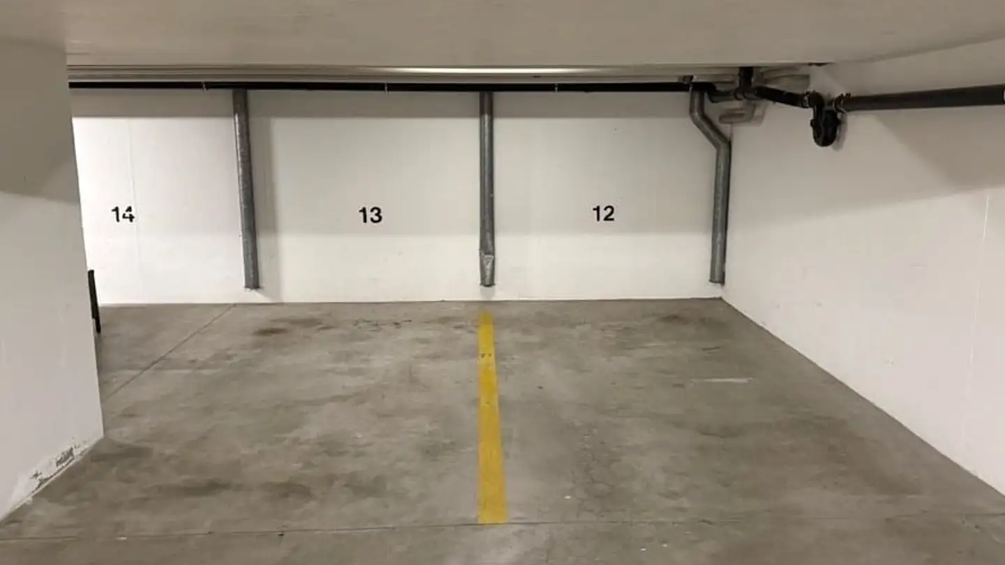 Parcheggio sotterraneo in affitto - Zürichstrasse 94, 8600 Dübendorf