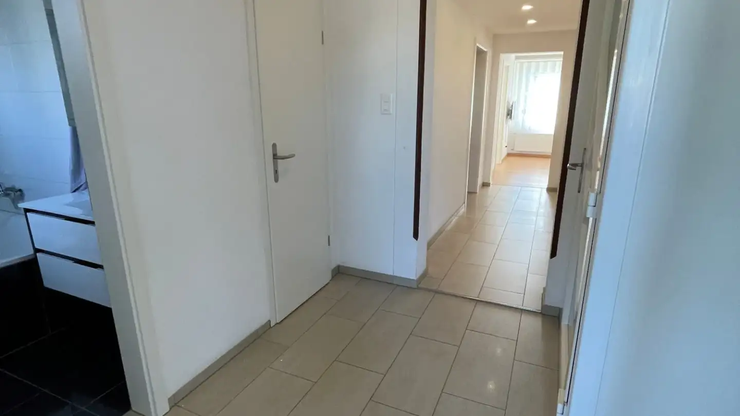 Wohnung mieten - Bernstrasse, 4665 Oftringen