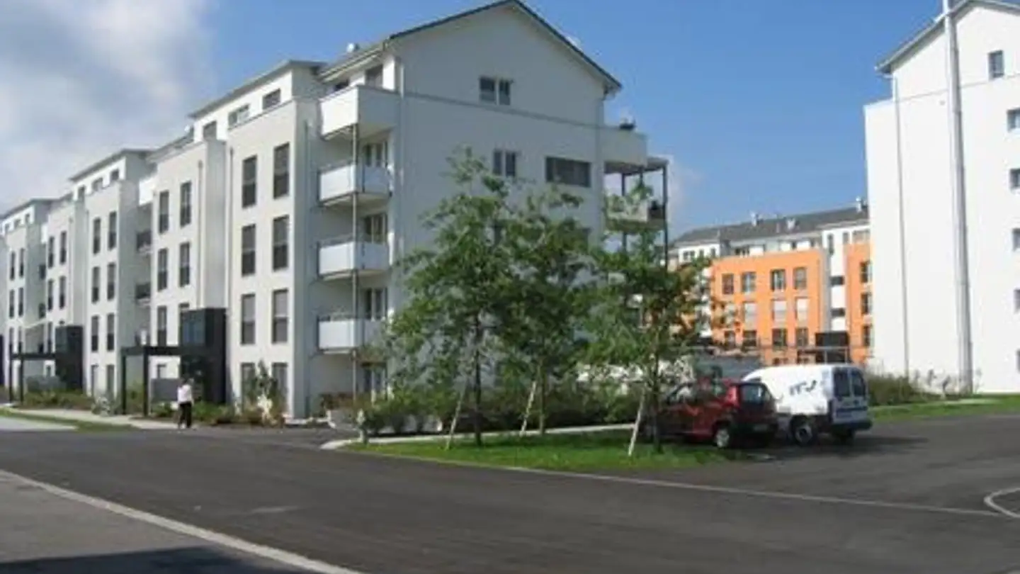Underground parking space for rent - Blumenaustrasse, 8645 Jona