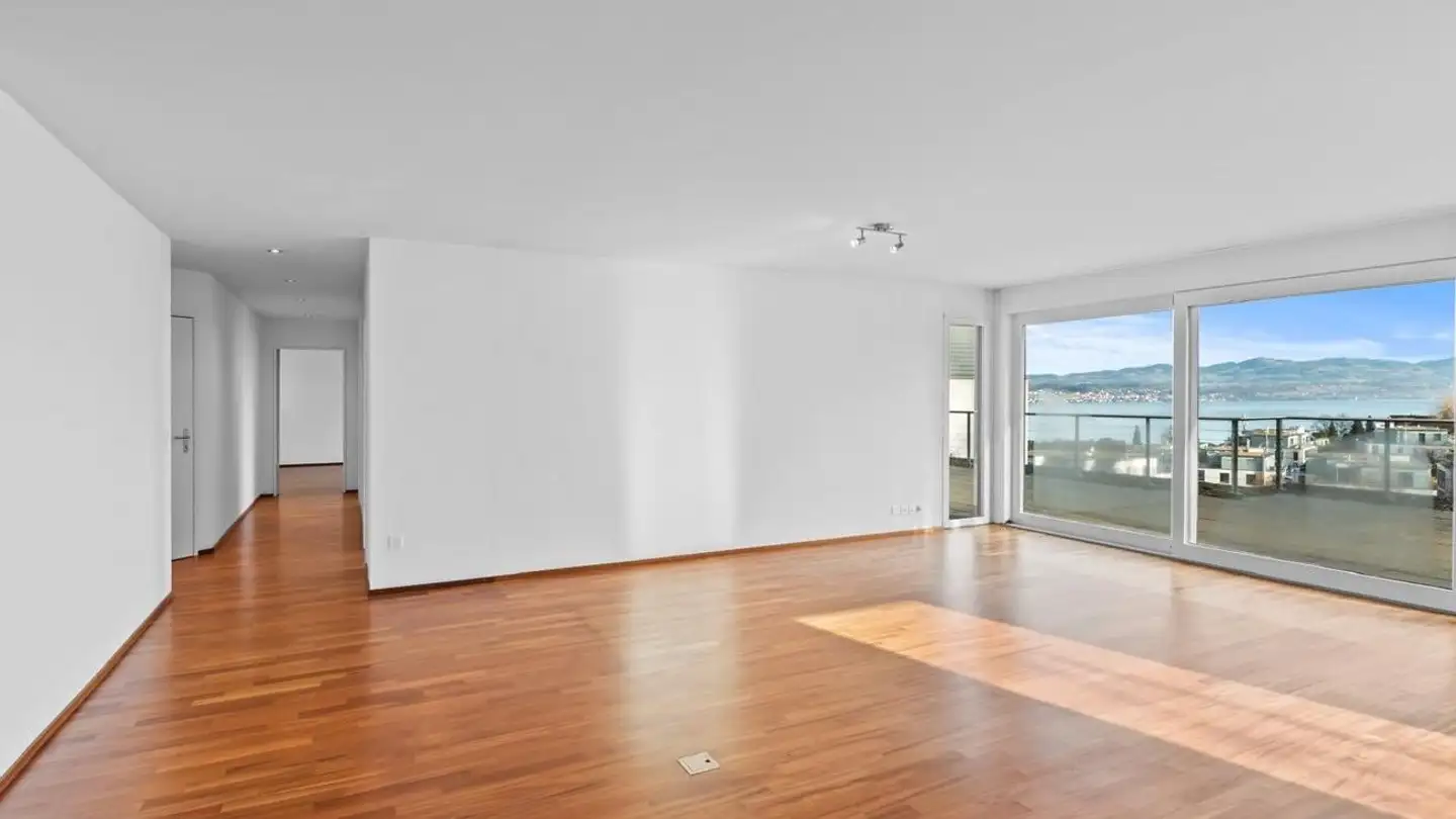 Stepped apartment for rent - Mülitobelweg, 8805 Richterswil
