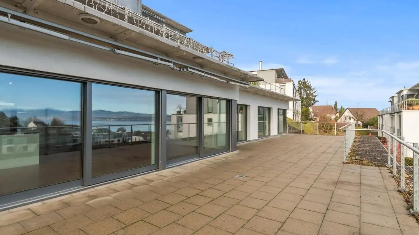 Stepped apartment for rent - Mülitobelweg, 8805 Richterswil - Photo 3