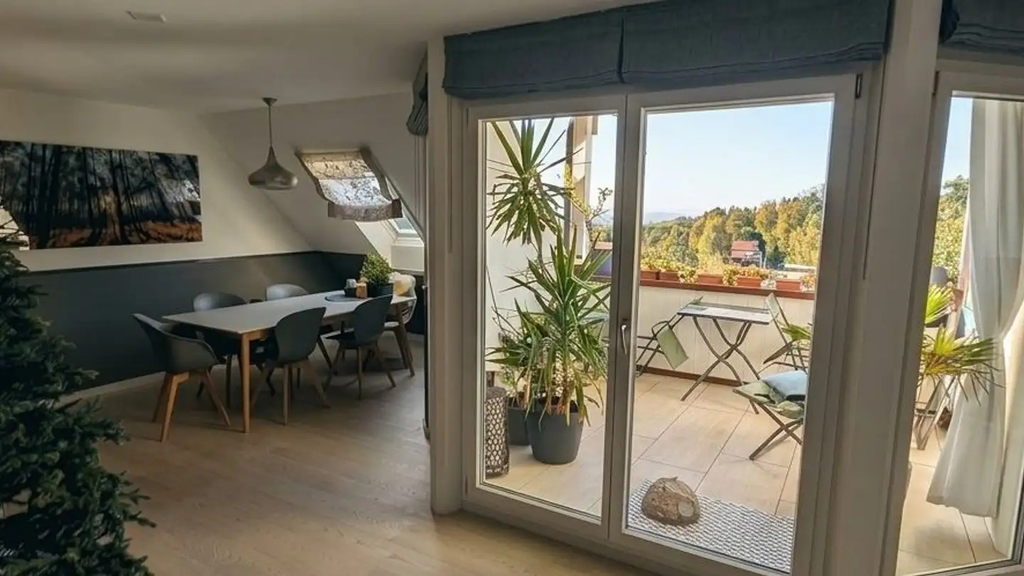 Wohnung mieten - Sennhofstrasse 11, 8125 Zollikerberg