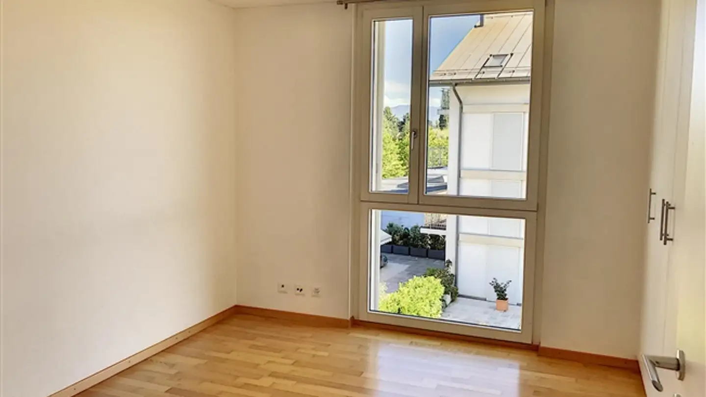 Appartement à louer - Place Des Perrières 6, 1296 Coppet - Photo 4