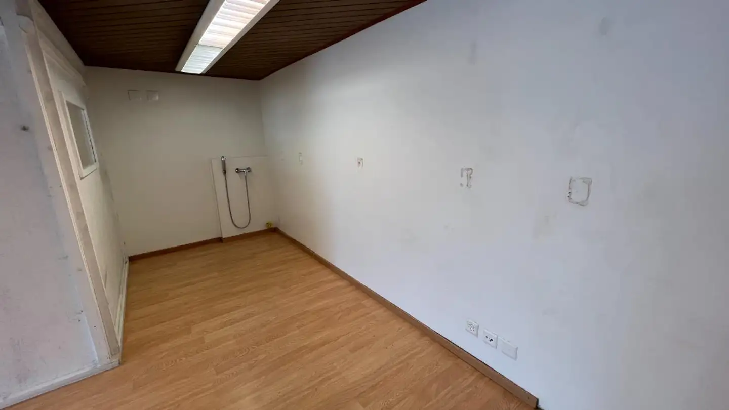 Negozio in affitto - Dorfstrasse 7a, 8733 Eschenbach SG - Photo 3