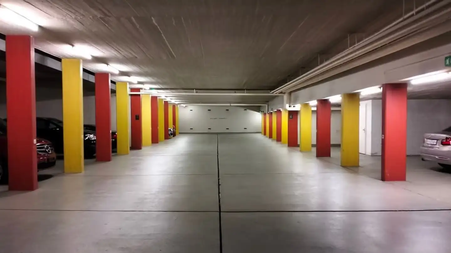 Tiefgaragenstellplatz mieten - Rieterstrasse 36, 8002 Zürich - Foto 2