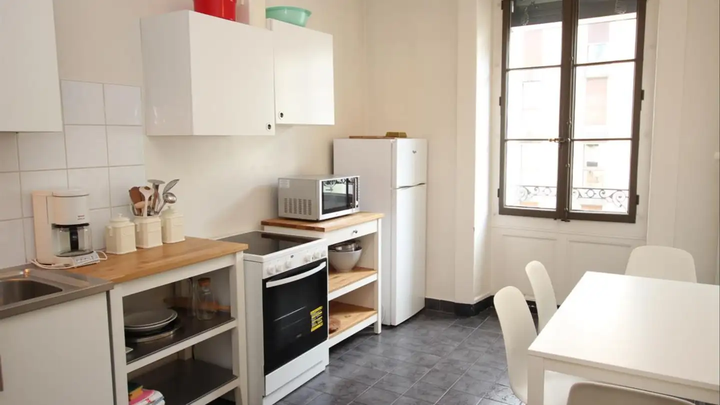 Furnished apartment for rent - Rue Du Grand-Bureau 11, 1227 Les Acacias - Photo 2