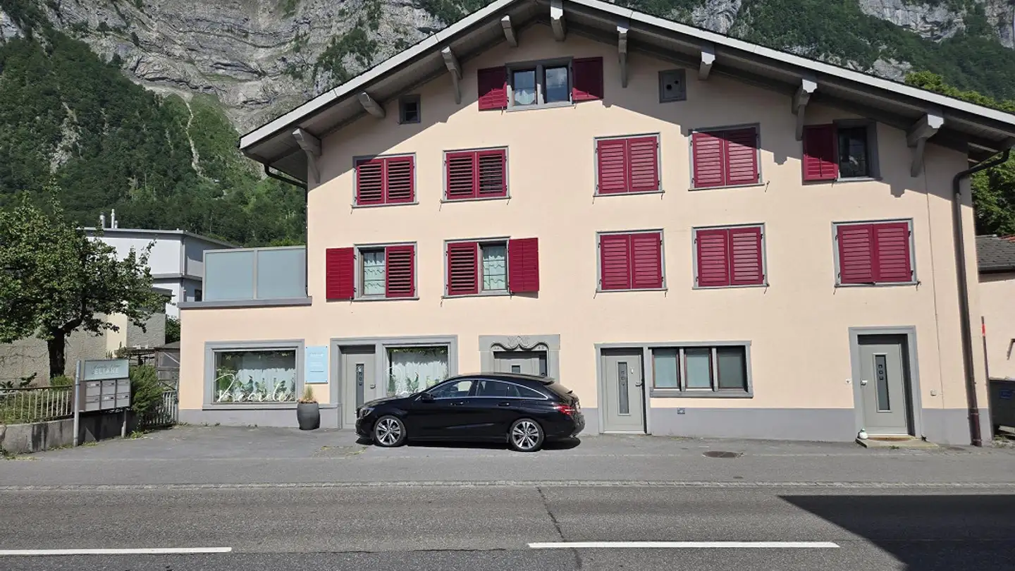 Maison jumelle à louer - Landstrasse 66, 8754 Netstal