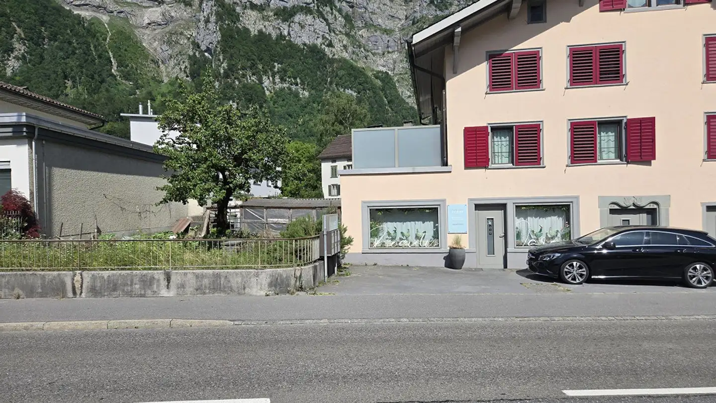 Maison jumelle à louer - Landstrasse 66, 8754 Netstal - Photo 2