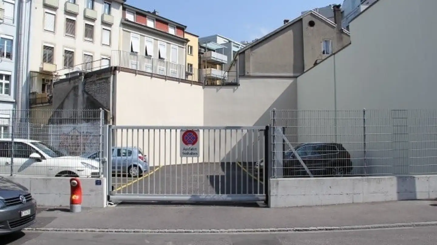 Parkplatz im Freien mieten - Rue De La Gare / Bahnhofstrasse 38, 2502 Biel/Bienne