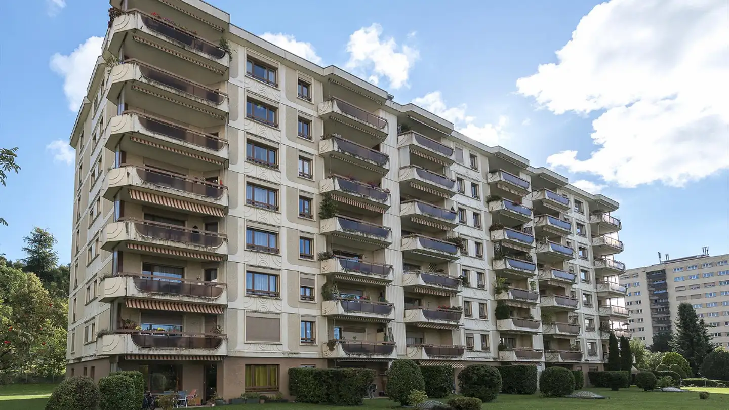 Covered parking space for rent - Chemin De Pierrefleur 64, 1004 Lausanne