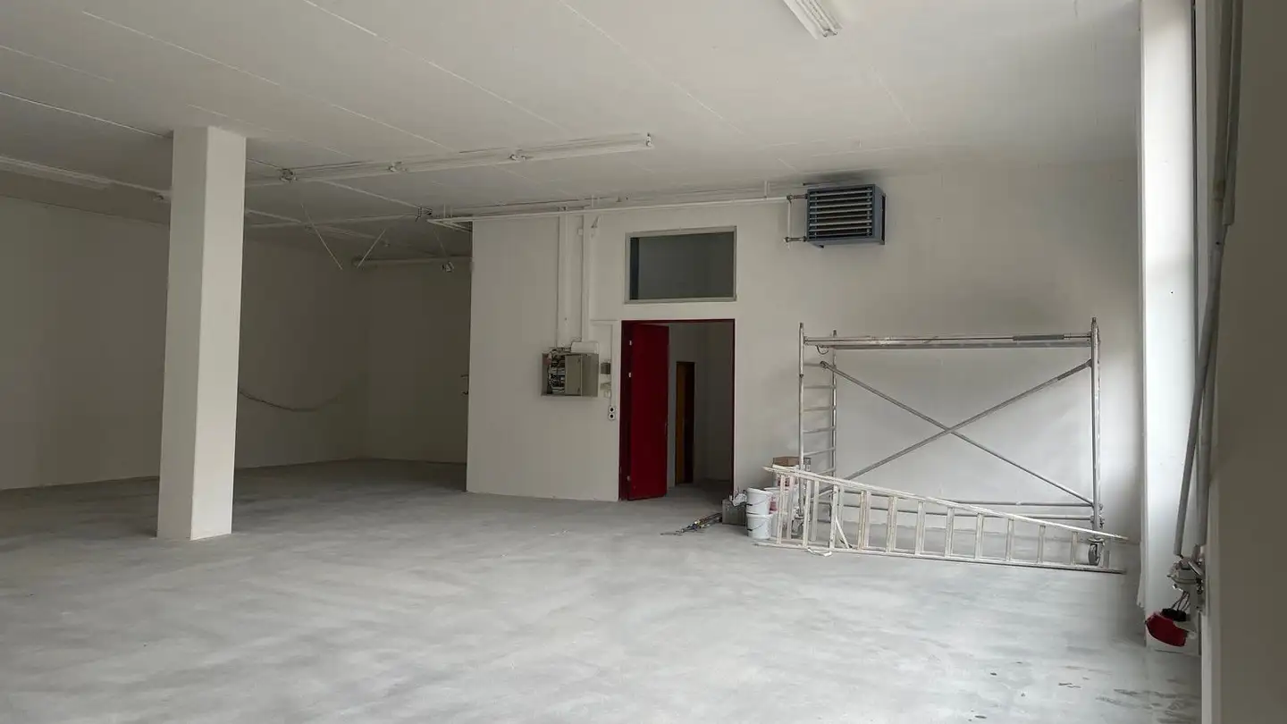 Industrial property for rent - 8732 Neuhaus SG - Photo 2