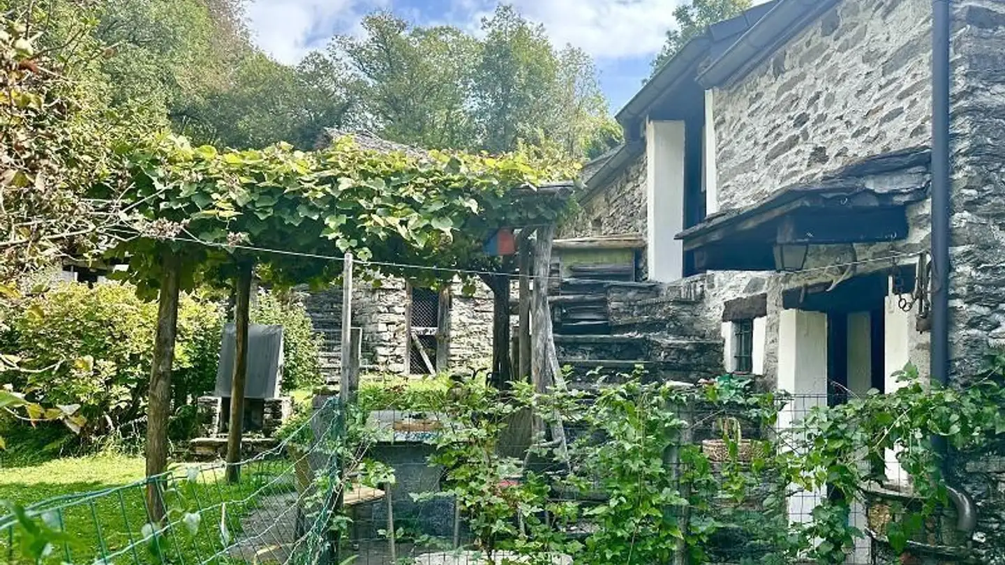 Einfamilienhaus kaufen - 6516 Cugnasco