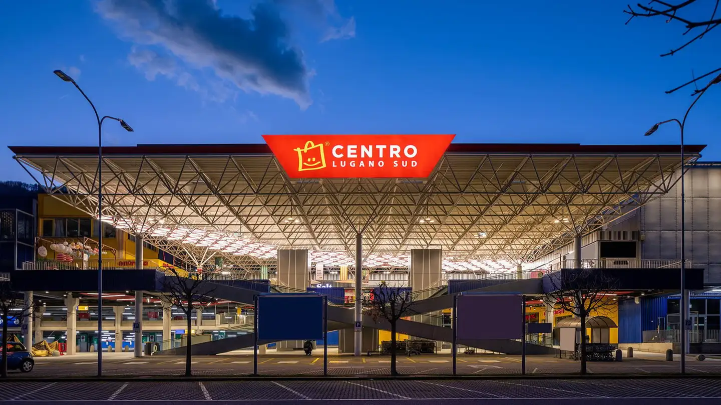 Shopping center for rent - Via Cantonale, 6916 Grancia