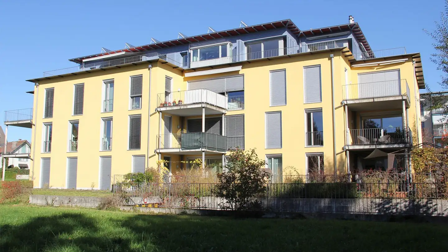 Tiefgaragenstellplatz mieten - Sonnenweg 15, 6340 Baar