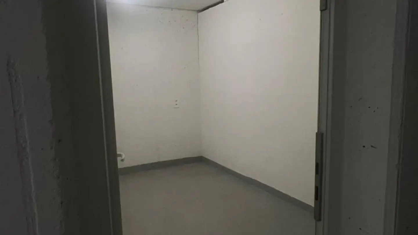 Single room for rent - Via Bresce, 6854 S. Pietro