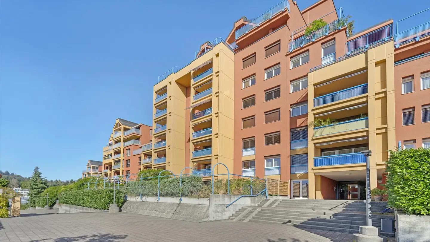 Place de parking extérieure à louer - Büttenenhalde 38, 6006 Luzern