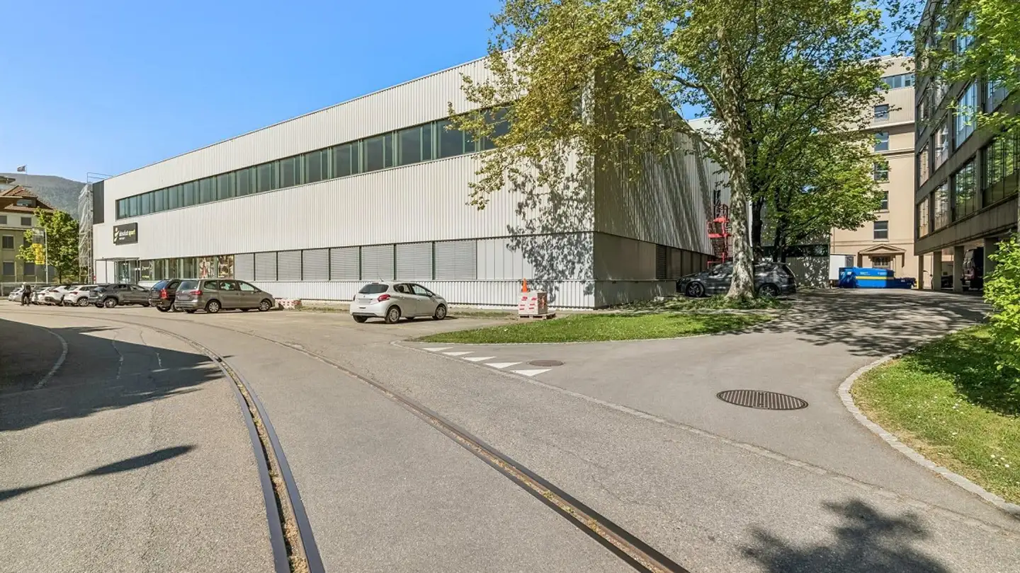 Commercial à louer - Allmendweg 4b, 4528 Zuchwil