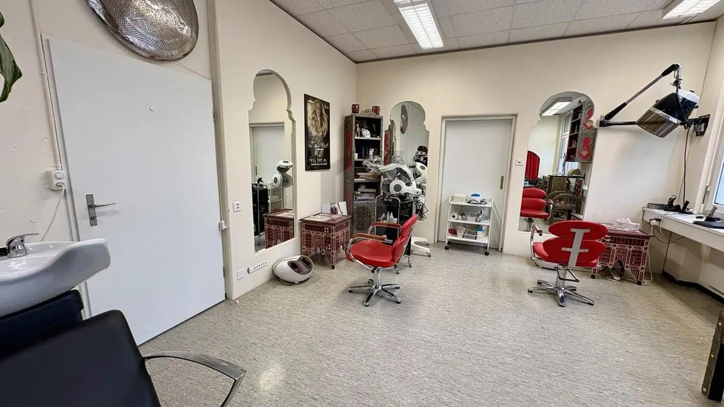 Geschäft mieten - 8630 Rüti ZH - Foto 4