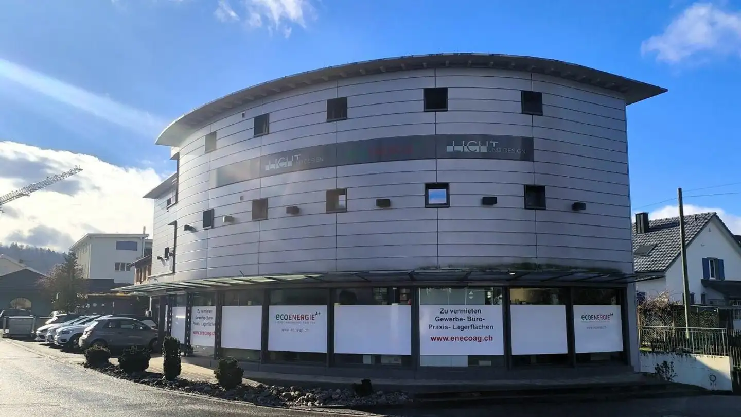 Commercial à louer - Aarauerstrasse 7, 5040 Schöftland