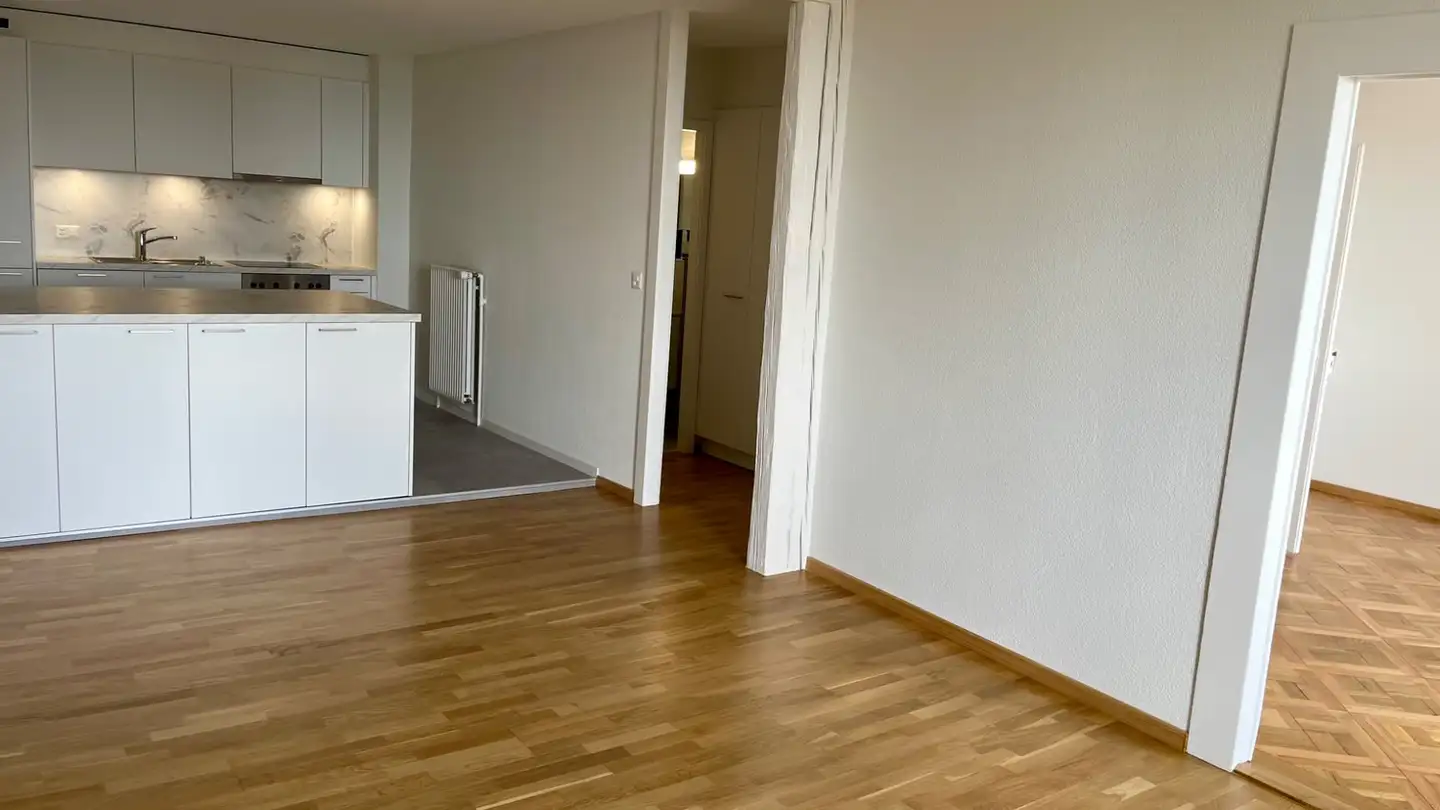 Wohnung mieten - Rue Edmond-De-Reynier, 2000 Neuchâtel - Foto 2