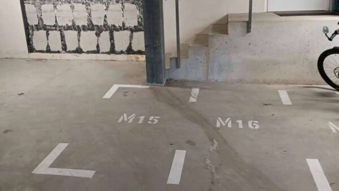 Place de parking extérieure à louer - Wannersmattweg, 3250 Lyss - Photo 2