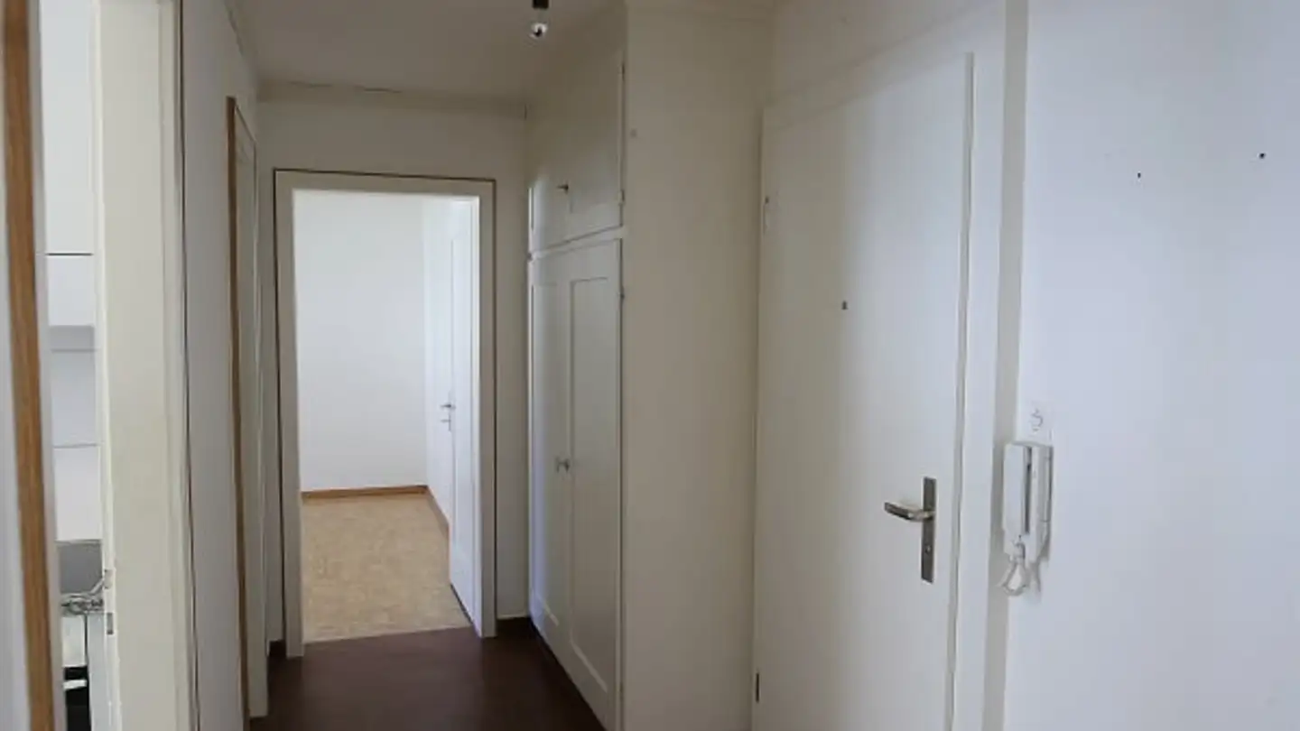Wohnung mieten - Emil Frey-Strasse 153, 4142 Münchenstein - Foto 2