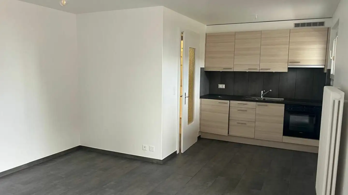 Studio à louer - Rue Du Castel 17, 2024 St-Aubin-Sauges