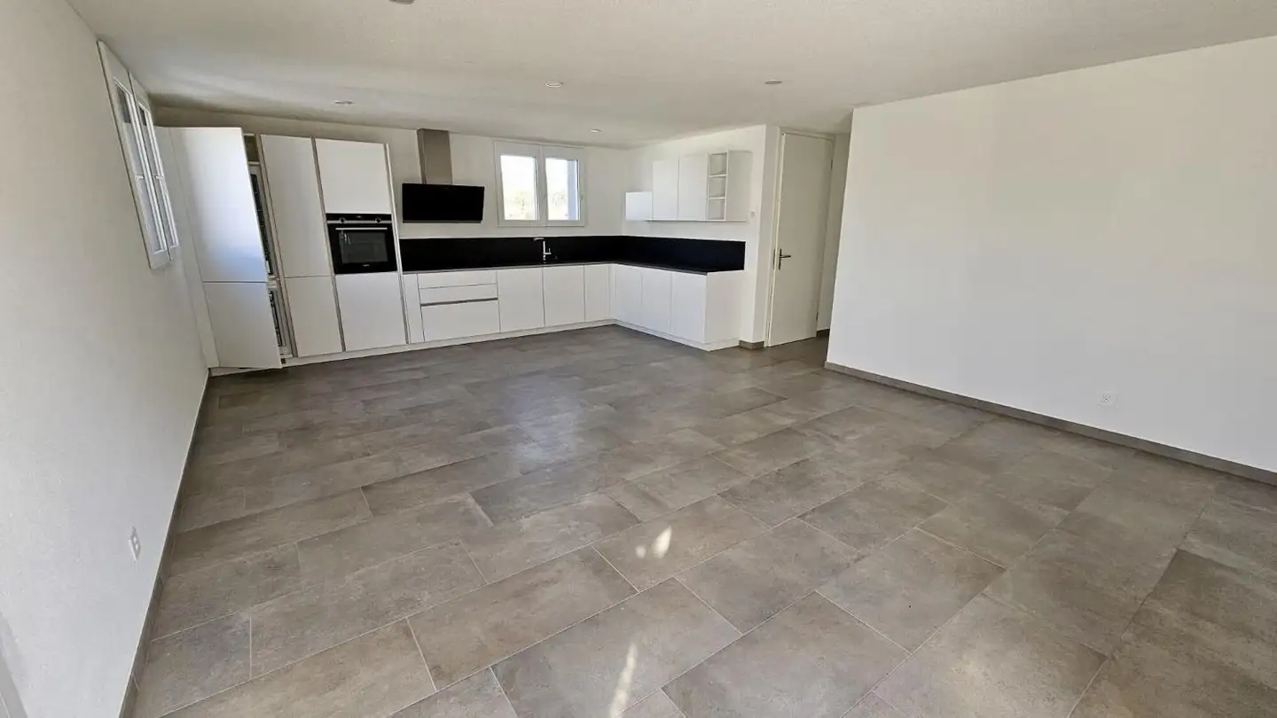 Apartment for rent - 2853 Courfaivre - Photo 3