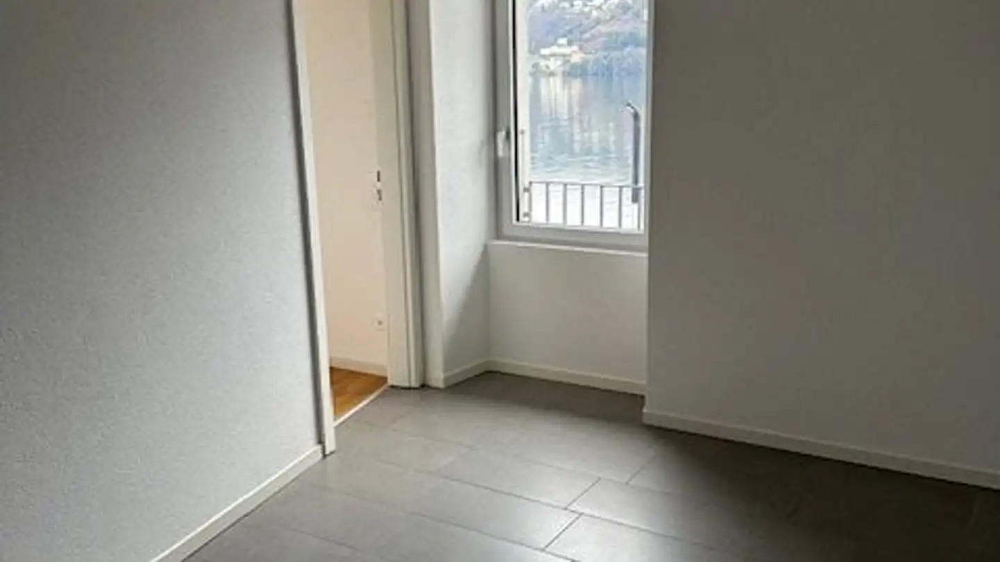 Appartement à louer - Lungolago Pietro Roncaioli, 6827 Brusino Arsizio - Photo 4