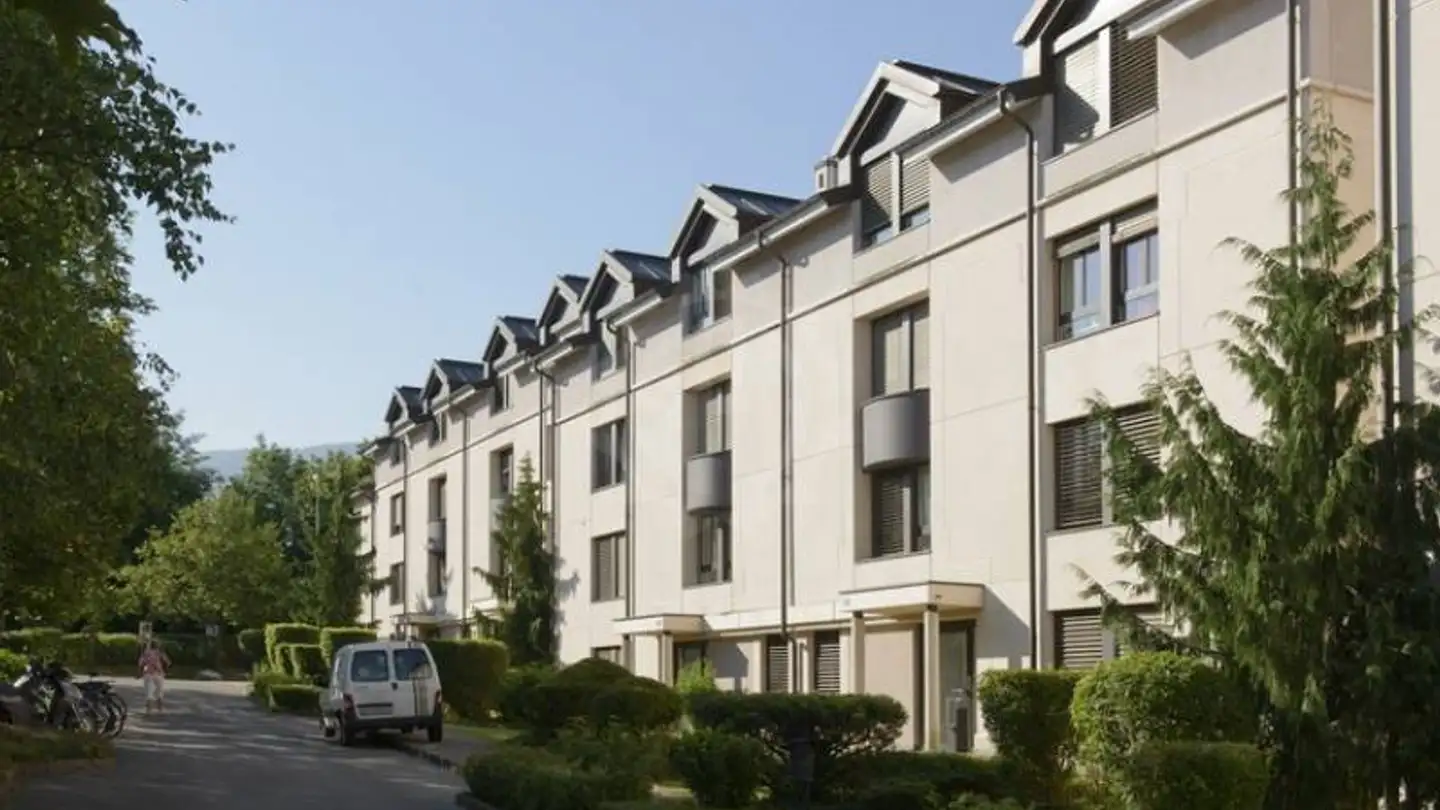Covered parking space for rent - Chemin Charles- Poluzzi 33, 1227 Carouge GE