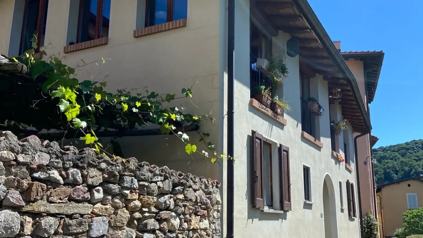 Apartment for rent - 6945 Origlio