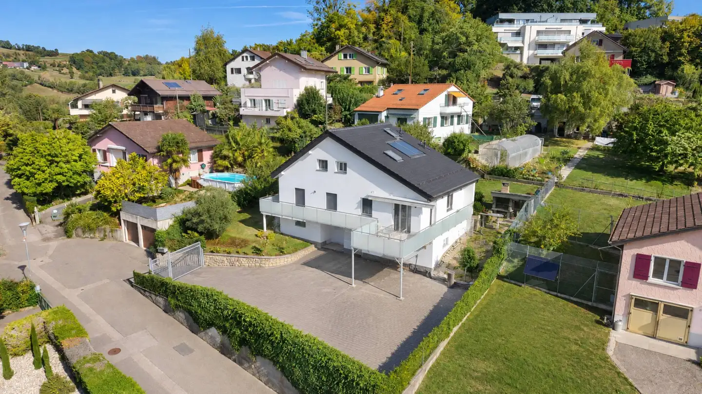 Villa for sale - 1305 Penthalaz